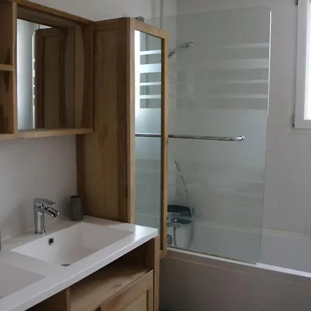 Le Chant Des Pierres - En Coeur De דירה *